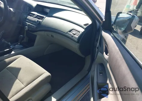 2010 Honda Accord 2.4 Lx из США, поврежденный, VIN 1HGCP2F32AA167091